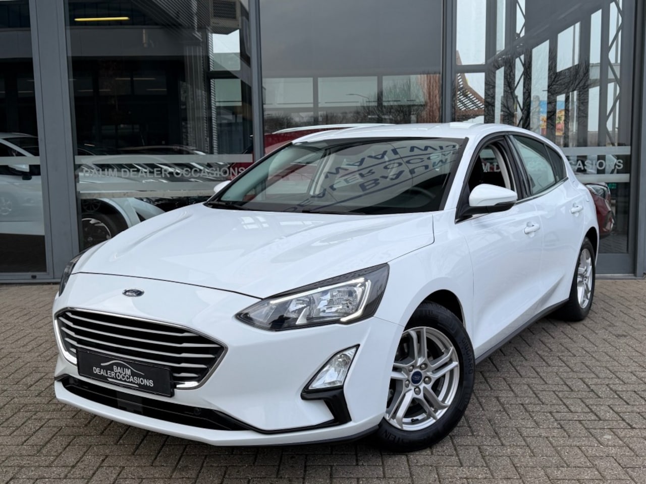 Ford Focus - 1.0 EB TREND EDITION BUSINESS NAVI AIRCO PDC - AutoWereld.nl