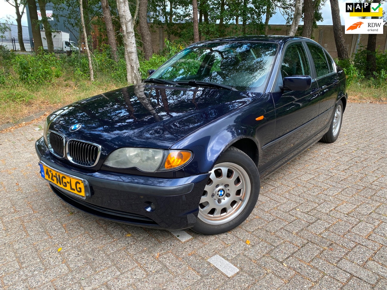 BMW 3-serie - 320i Executive Volledig onderhouden|Automaat - AutoWereld.nl