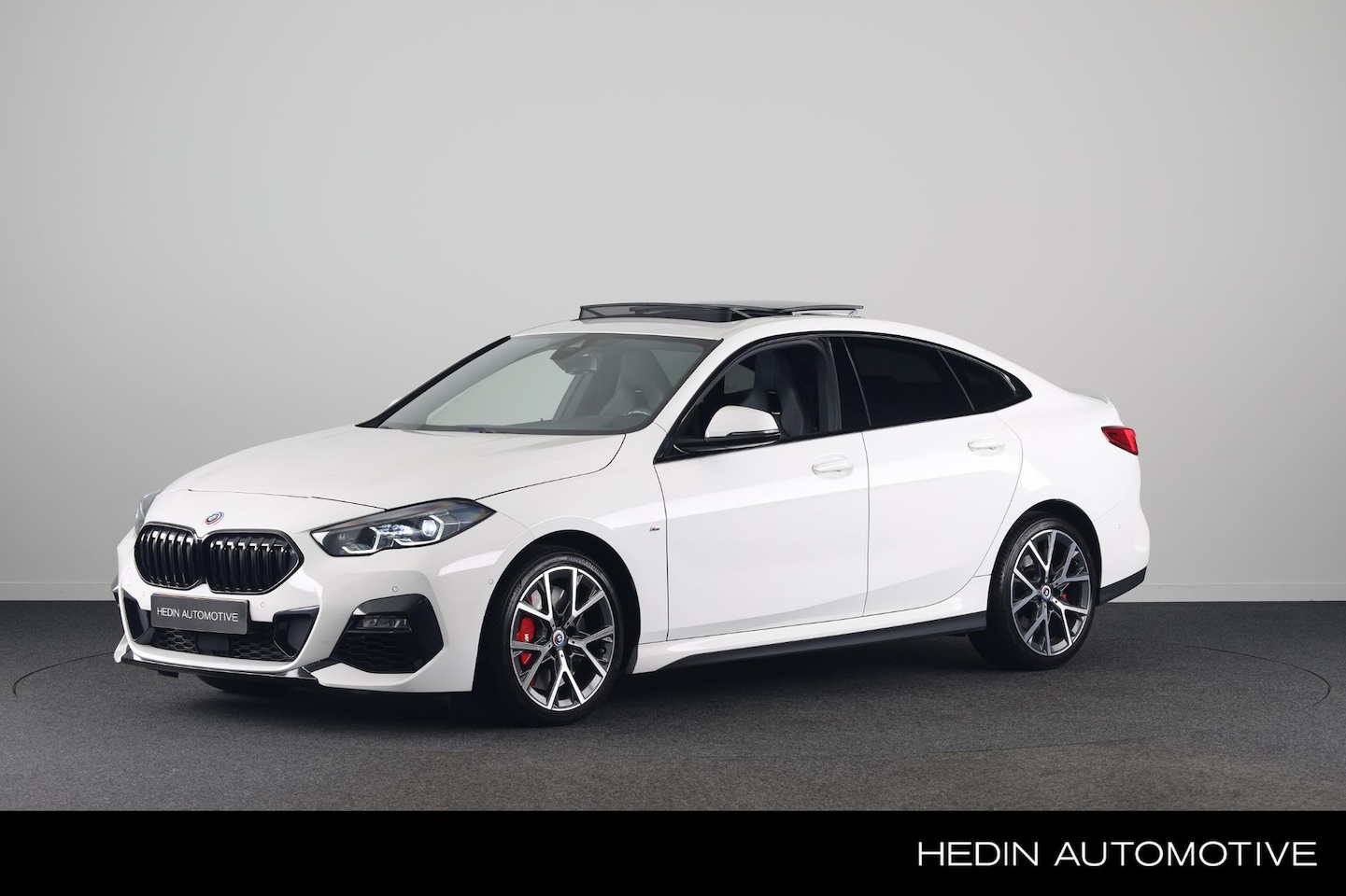 BMW 2-serie Gran Coupé - 220i | Pano | Stoelverwarming | M Pakket | - AutoWereld.nl