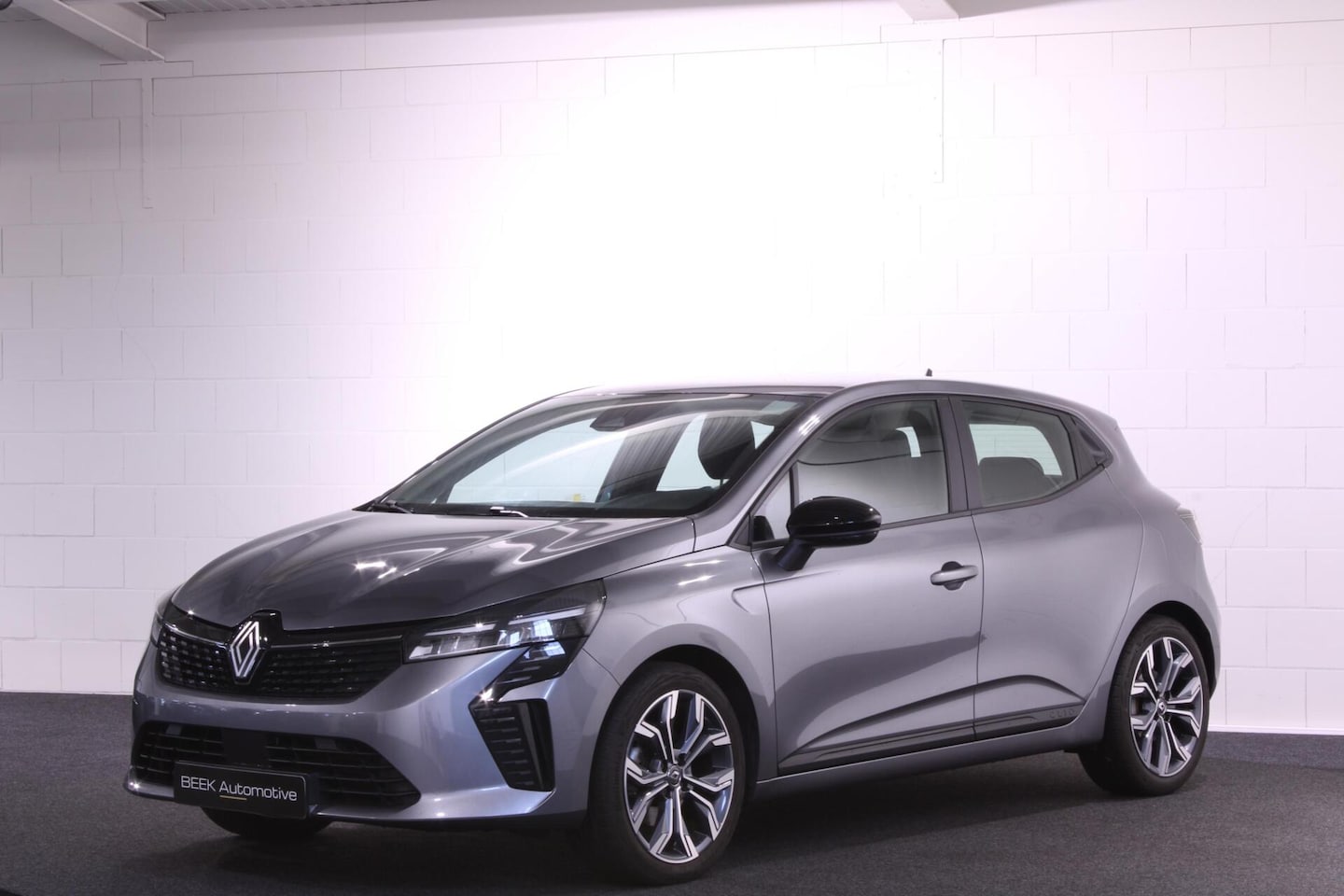 Renault Clio - 1.6 E-Tech Full Hybrid 145 evolution 1.6 E-Tech Full Hybrid 145 evolution - AutoWereld.nl