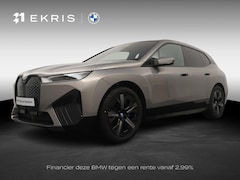 BMW iX - xDrive40 | SoH 100% | Sportpakket | Glazen Panoramadak Sky Lounge | Integral Active Steeri