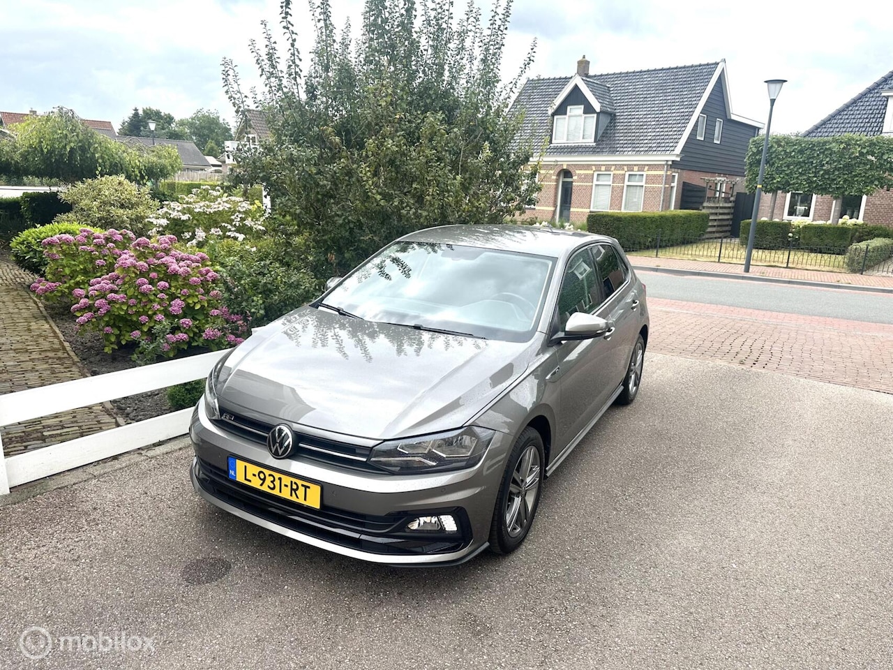 Volkswagen Polo - 1.0 TSI 95PK FACELIFT MODEL R-LINE PAKKET CARPLAY PARKEERSENSOREN ADAPTIVE CRUISE CONTROLE - AutoWereld.nl