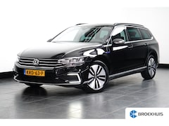 Volkswagen Passat Variant - 1.4 TSI PHEV GTE Business | ACC | Stoelverwarming | Camera | LED Matrix | 17'' | | Achteru