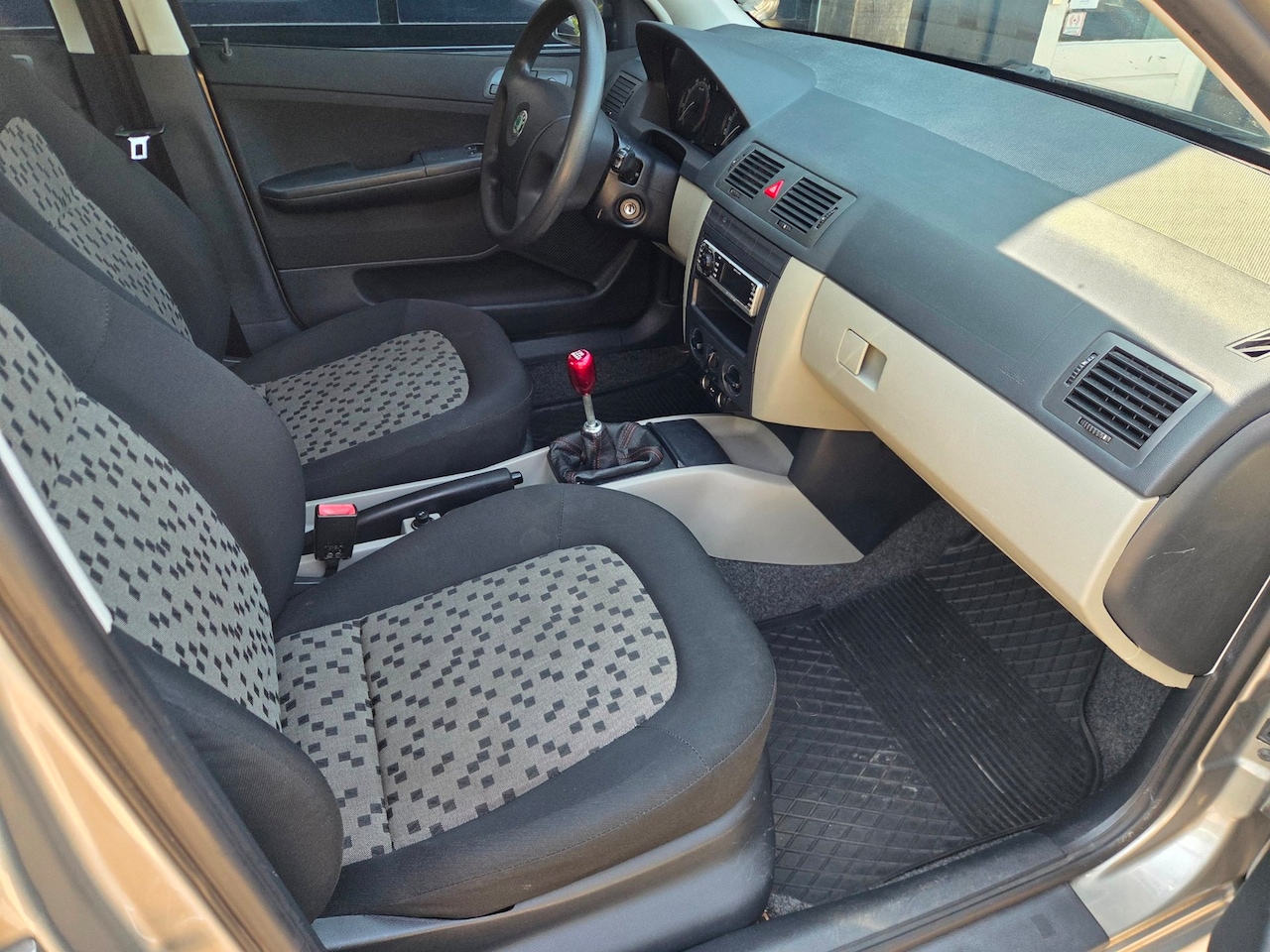 Skoda Fabia - 1.2-12V Equipe 1.2-12V Equipe *NIEUWE APK*
