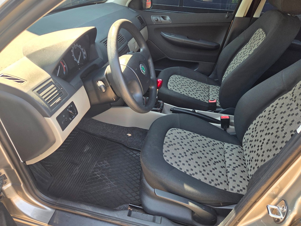 Skoda Fabia - 1.2-12V Equipe 1.2-12V Equipe *NIEUWE APK*