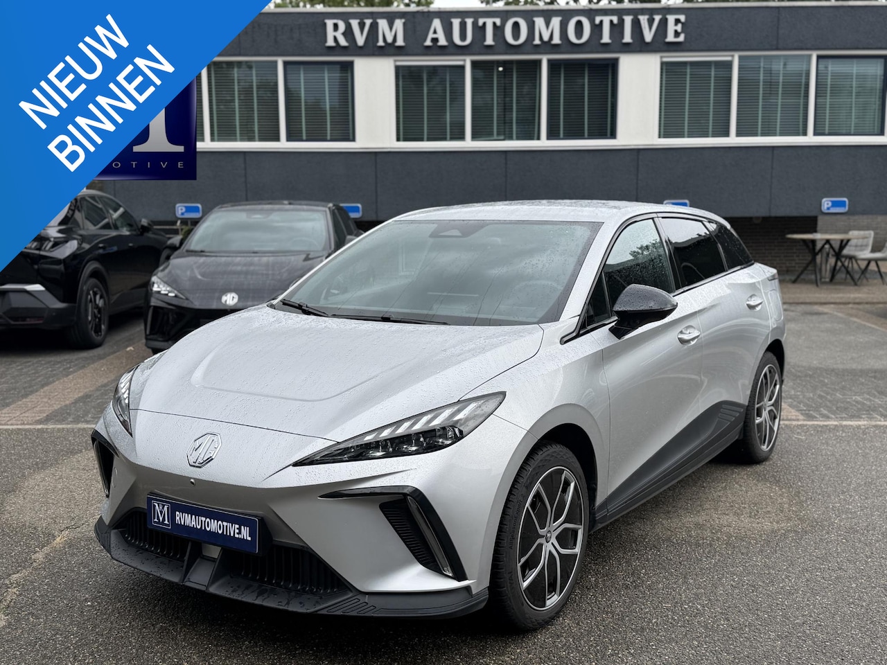 MG MG4 Electric - Luxury 64 kWh MG GARANTIE T/M 07-2031| ELEK. STOEL| STOEL + STUURVERWARMING | KEYLESS| DO - AutoWereld.nl