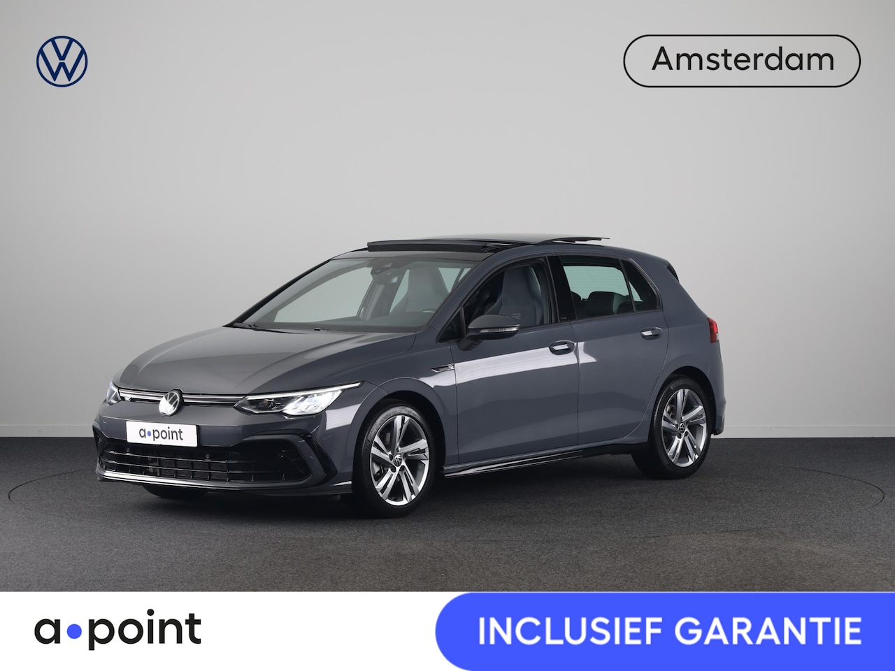 Volkswagen Golf - 1.5 eTSI R-Line 130 pk Automaat (DSG) | Navigatie | Panoramadak | Trekhaak (wegklapbaar) | - AutoWereld.nl