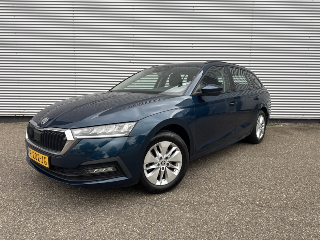 Skoda Octavia Combi - 1.0 TSI Bns Edition NAP BTW Automaat Cruise Carplay virtual PDC - AutoWereld.nl