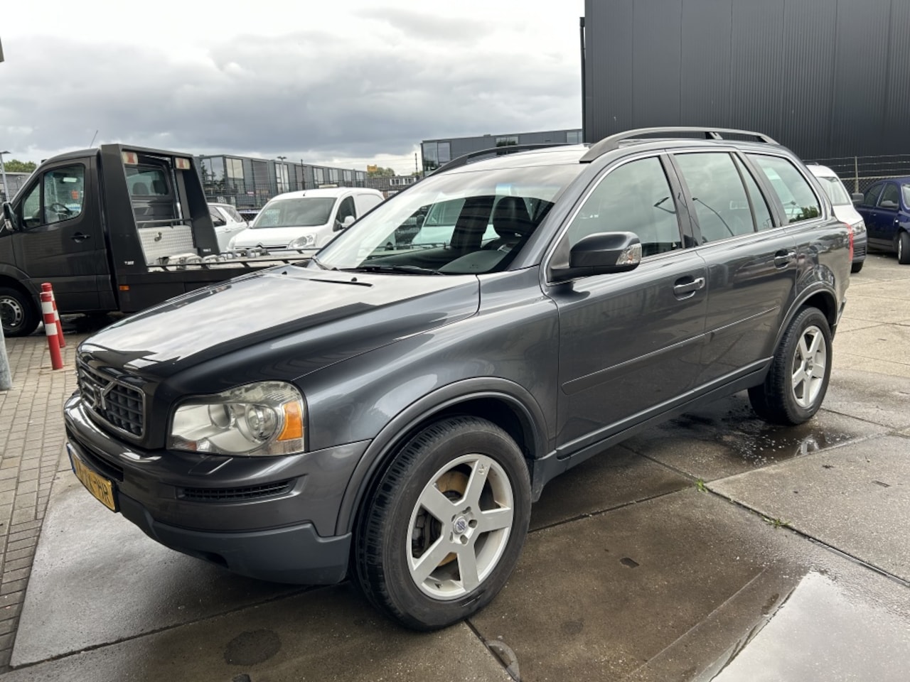 Volvo XC90 - 2.4 D5 AUT ( MOTORSCHADE) - AutoWereld.nl