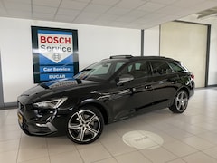 SEAT Leon Sportstourer - 1.4 TSI eHybrid PHEV FR Business Intense Panoramadak / Trekhaak/ Carplay /