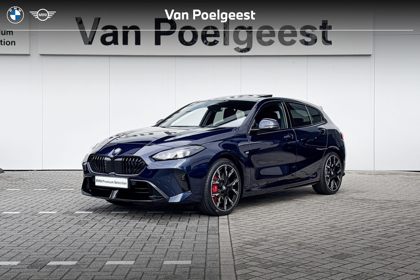 BMW 1-serie - 123 xDrive | M Sport Pro | Premium Pack | Elektrisch Glazen Panoramadak | Harman Kardon | - AutoWereld.nl
