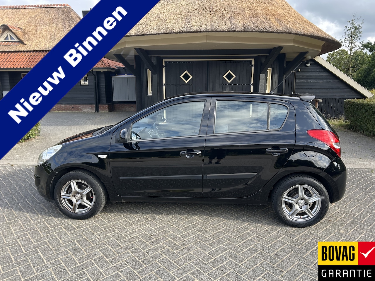 Hyundai i20 - 1.2i DynamicVersion Airco Cv Trekhaan Nap - AutoWereld.nl
