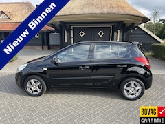 Hyundai i20 - 1.2i DynamicVersion Airco Cv Trekhaan Nap