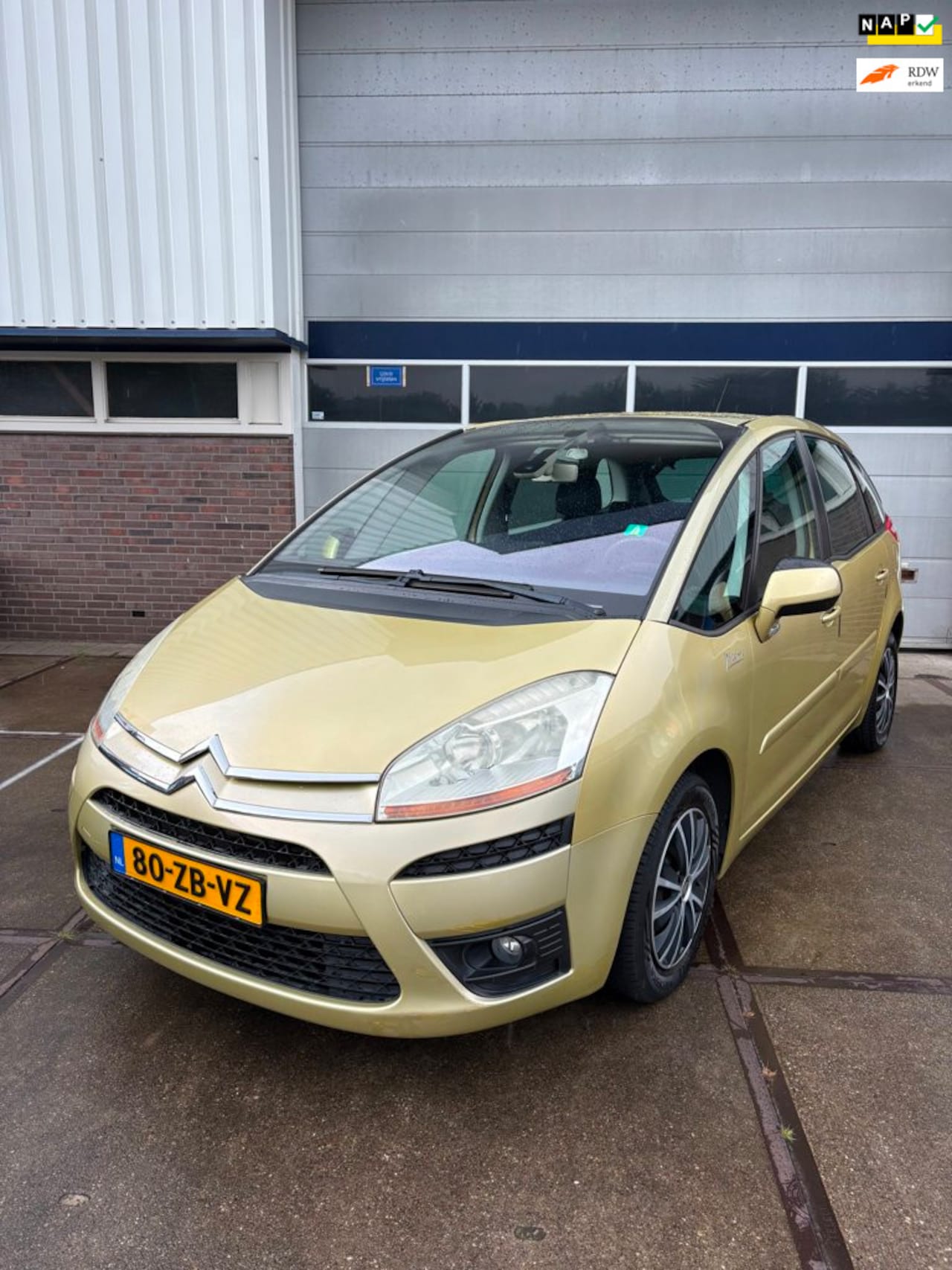 Citroën C4 Picasso - 1.8-16V Ambiance 5p. 1.8-16V Ambiance 5p. - AutoWereld.nl