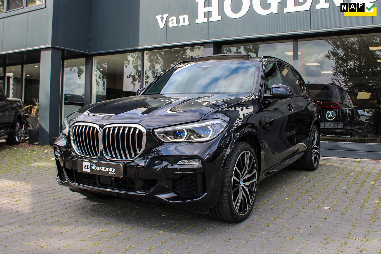 BMW X5 - XDrive40i High Executive PANO HUD LASER ORG.NL - AutoWereld.nl