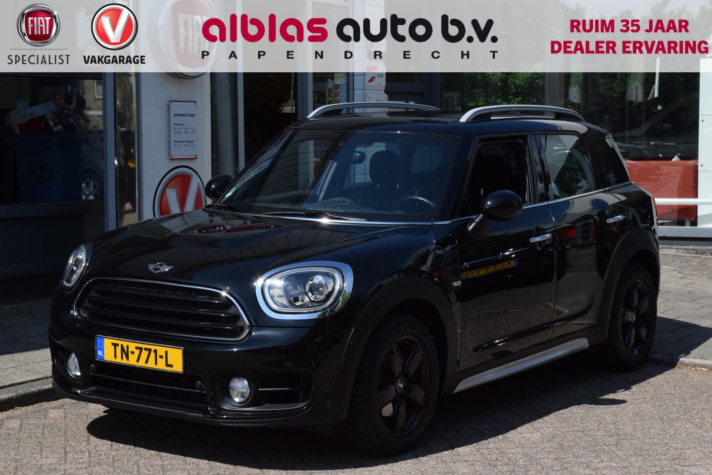 MINI Countryman - 1.5 Cooper Chili|2xPDC|Sportstoelen|LED| - AutoWereld.nl