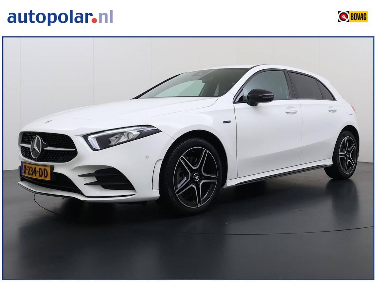Mercedes-Benz A-klasse - A250e AMG line Carplay/18inch/Ambientlight etc. - AutoWereld.nl