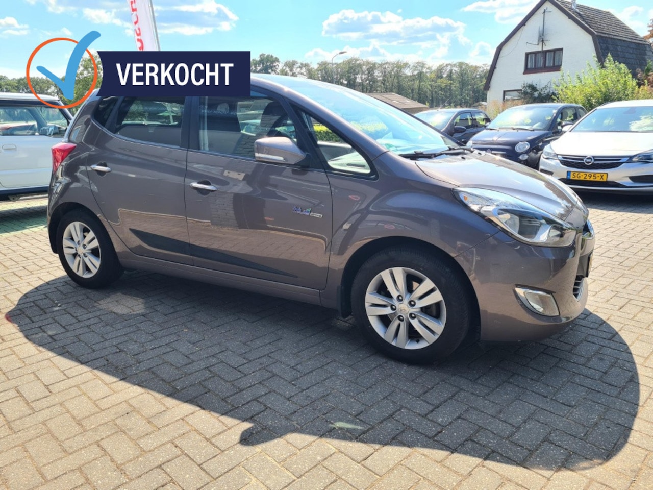 Hyundai ix20 - 1.4i i-Vision Pano Trekhaak - AutoWereld.nl