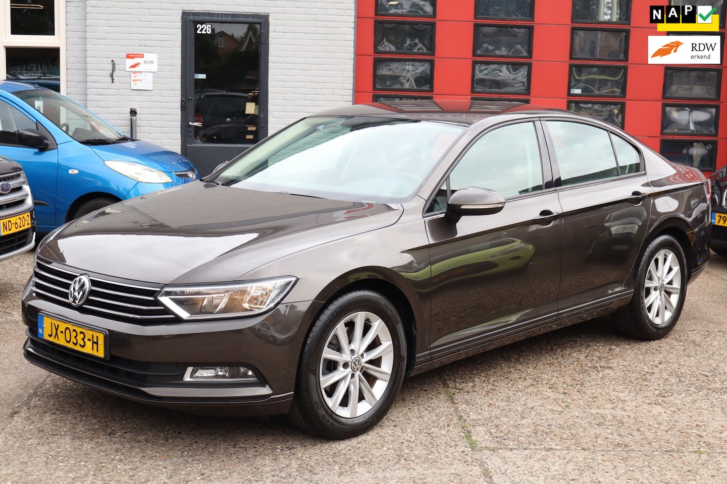 Volkswagen Passat - 1.4 TSI, Sedan Limousine , Airco ,Cr Contr - AutoWereld.nl