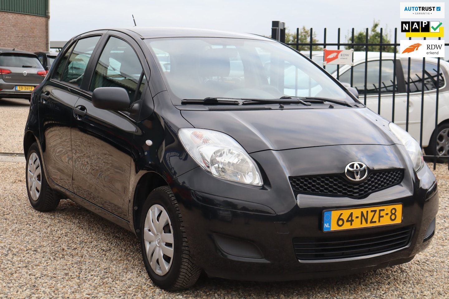 Toyota Yaris - 1.0 VVTi Acces 1ste EIGENAAR - AutoWereld.nl