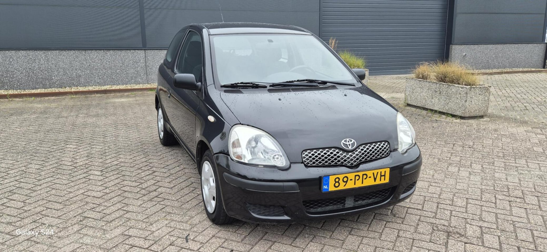 Toyota Yaris - 1.0 VVT-i Idols - AutoWereld.nl