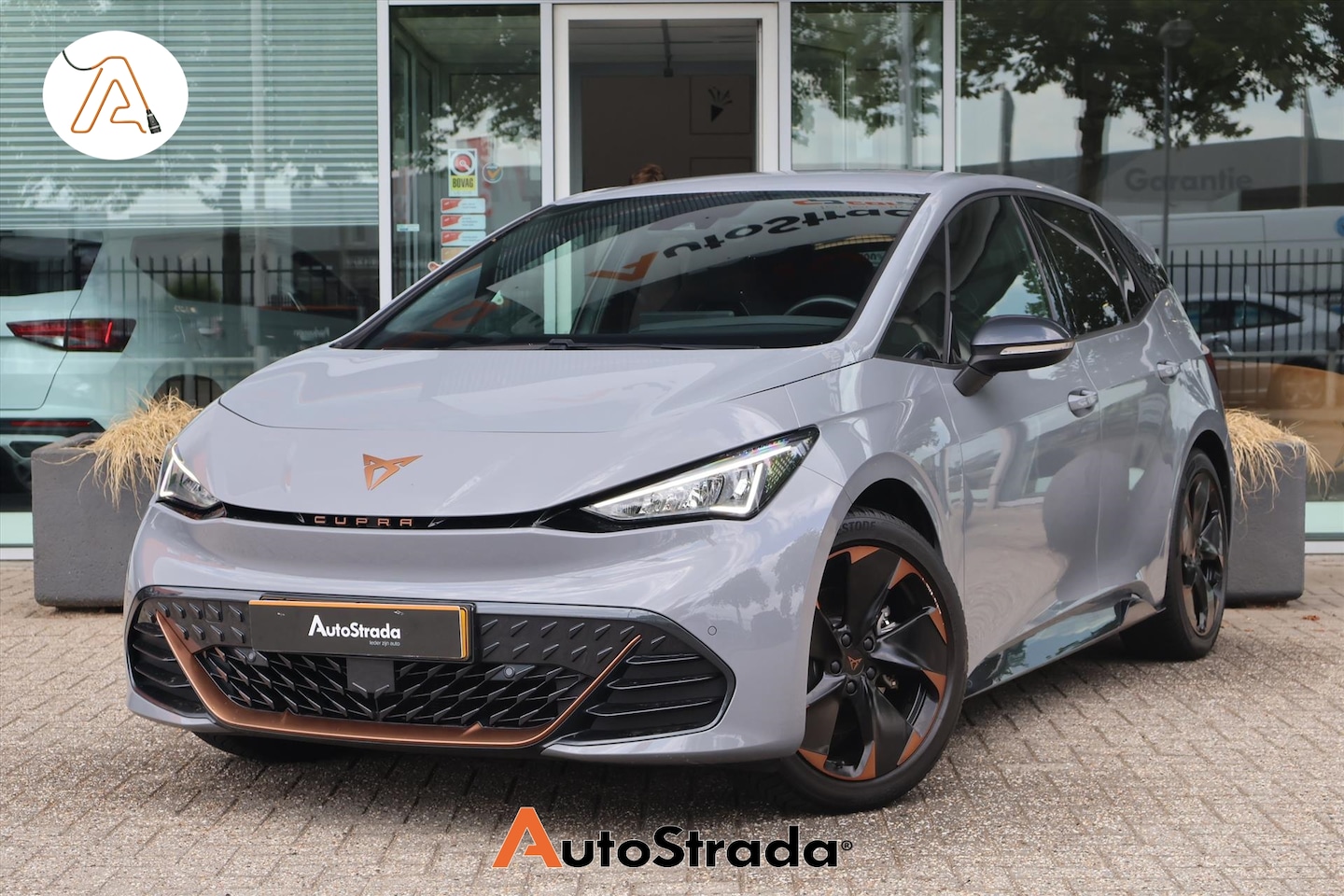 CUPRA Born - 62 kWh Adrenaline One 204pk SoH 92% | Camera | Navigatie | Virtual | Carplay | Stoelverwar - AutoWereld.nl