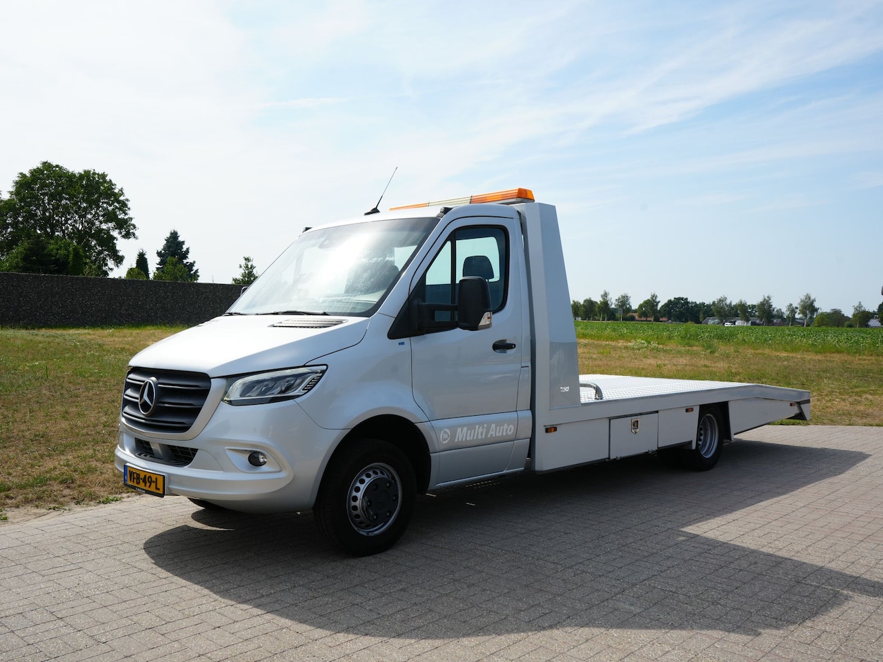 Mercedes-Benz Sprinter - Oprijwagen 516 2.2 CDI L3 EURO VI-D | Luchtvering | Apple Carplay | Tachograaf | Trekhaak - AutoWereld.nl