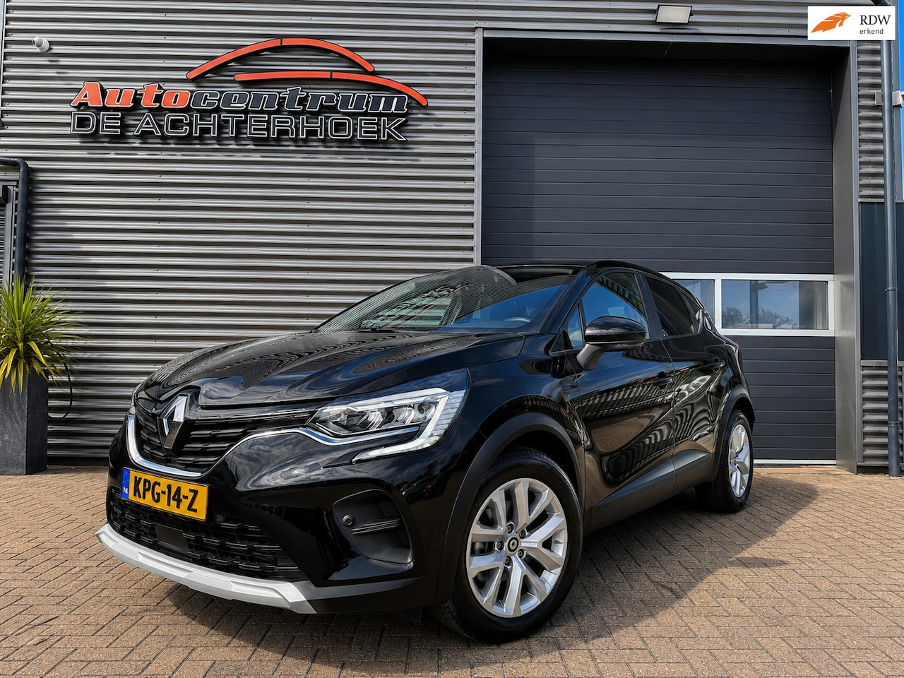 Renault Captur - 1.3 TCe 140 | Navigatie | Stoelverwarming | LED | Trekhaak mogelijk - AutoWereld.nl