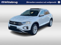 Volkswagen T-Roc - 1.5 TSI Style / Panorama dak / IQ Led / Virtual cockpit pro / App-connect / Stoelverwarmin
