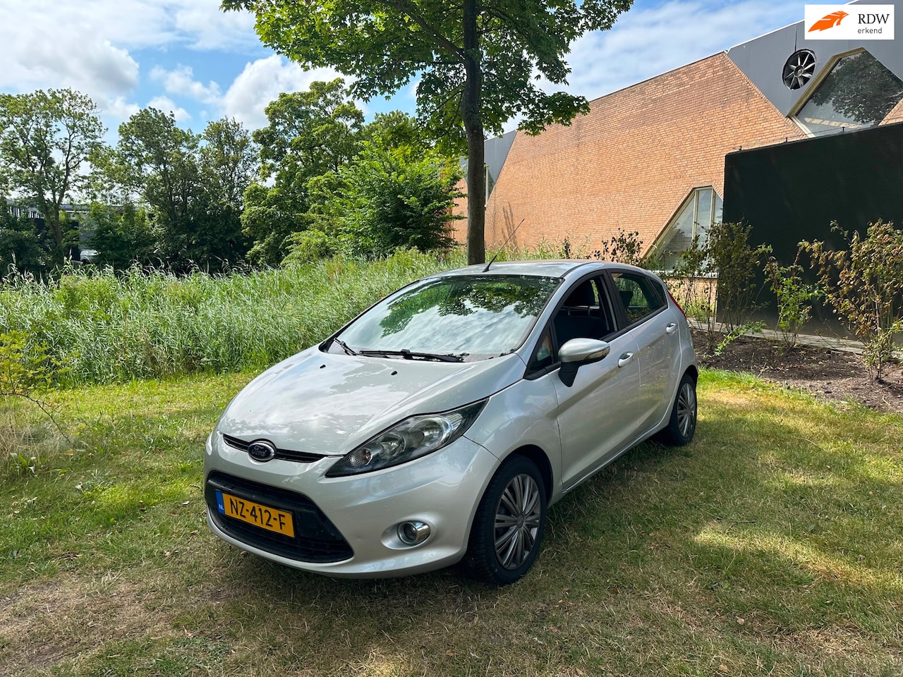 Ford Fiesta - 1.25 Trend Airco 189DKM!!! - AutoWereld.nl
