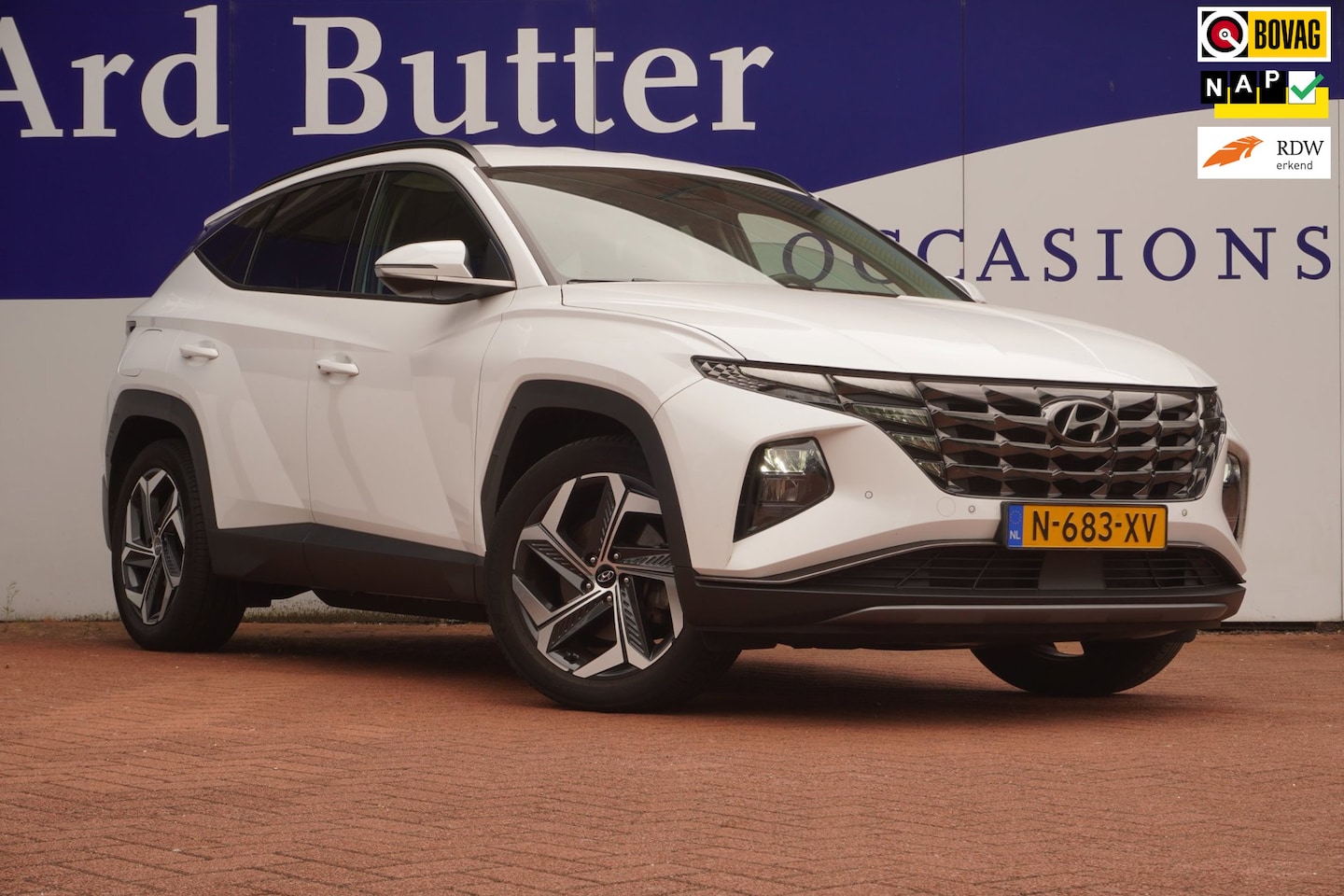 Hyundai Tucson - 1.6 T-GDI PHEV 180PK Comfort 4WD+Led+Vitrual+breed-navigatie+camera+19"Lmv+stoel-verw = 62 - AutoWereld.nl