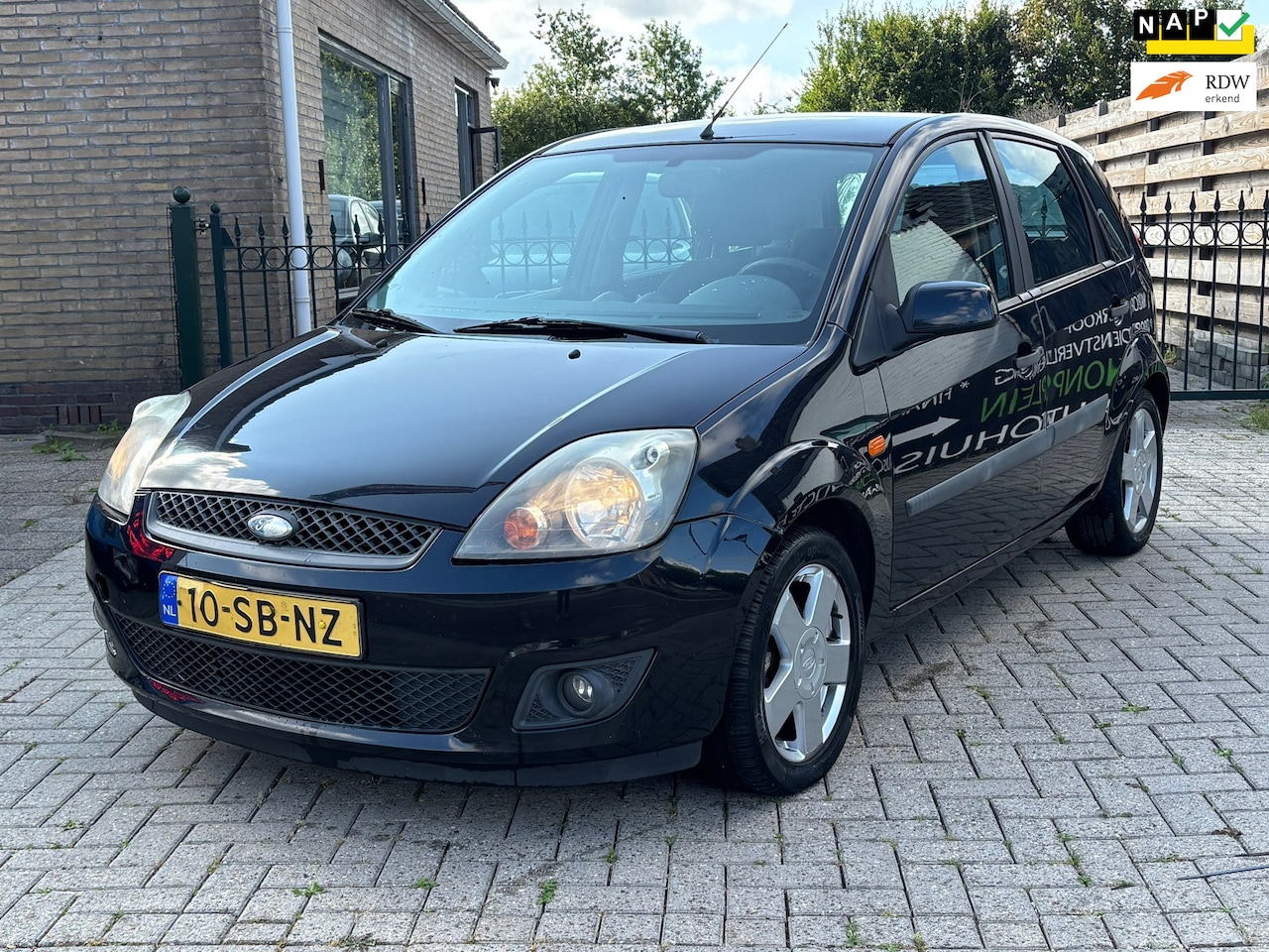 Ford Fiesta - 1.3-8V Futura 1.3-8V Futura - AutoWereld.nl