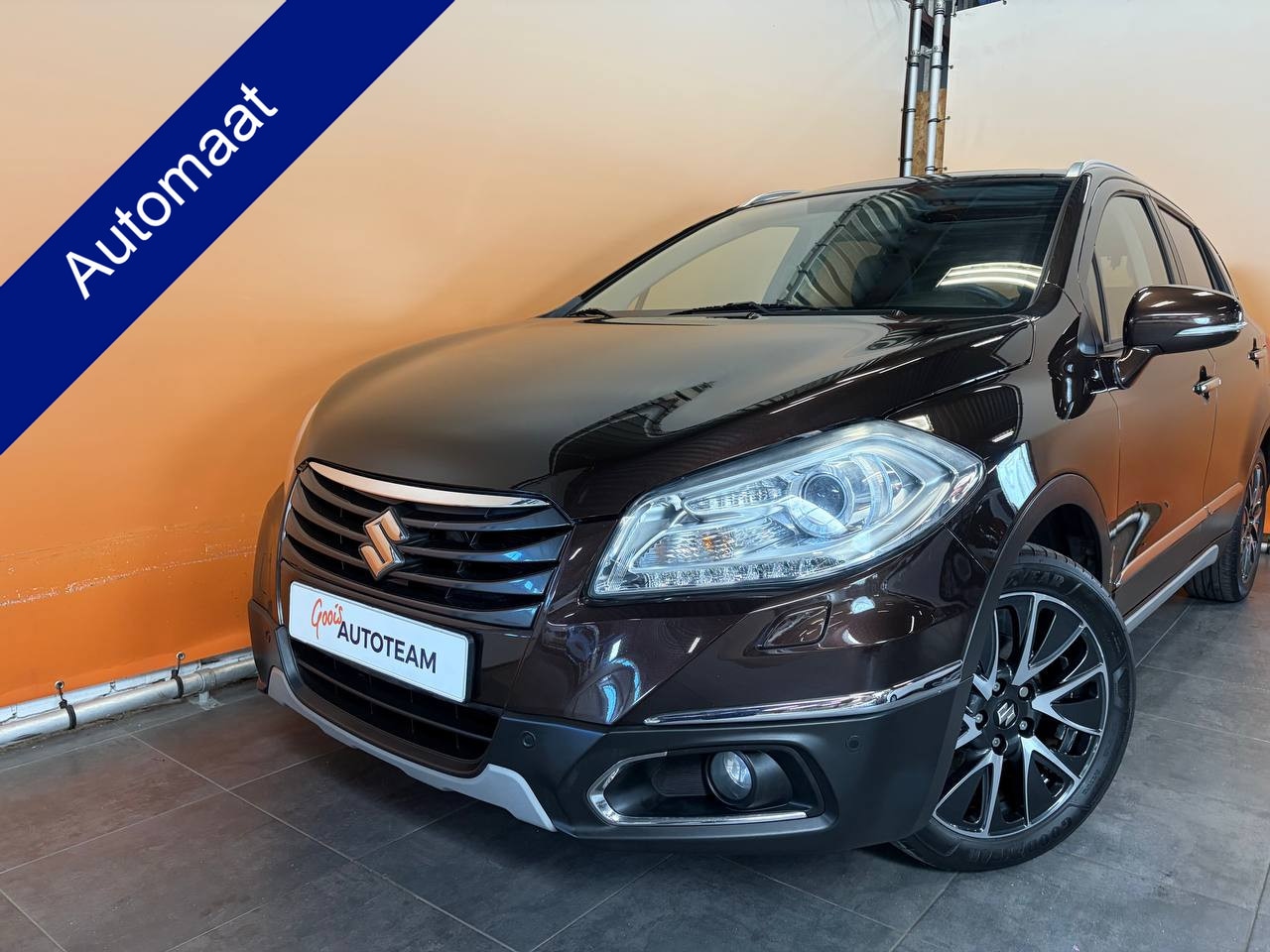 Suzuki SX4 S-Cross - 1.6 High Executive Vol Opties! automaat | schuifkanteldak | trekhaak | leer | navigatie | - AutoWereld.nl