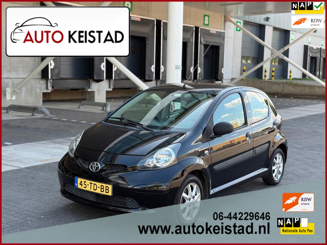Toyota Aygo - 1.0-12V 5-DEURS 1 JAAR APK/ ORIGINELE KILOMETERS! - AutoWereld.nl