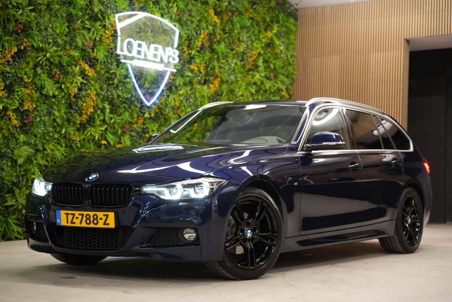 BMW 3-serie Touring - 320i M Sport Edition / CarPlay / Cruise / Stoelverwarming / PDC - AutoWereld.nl