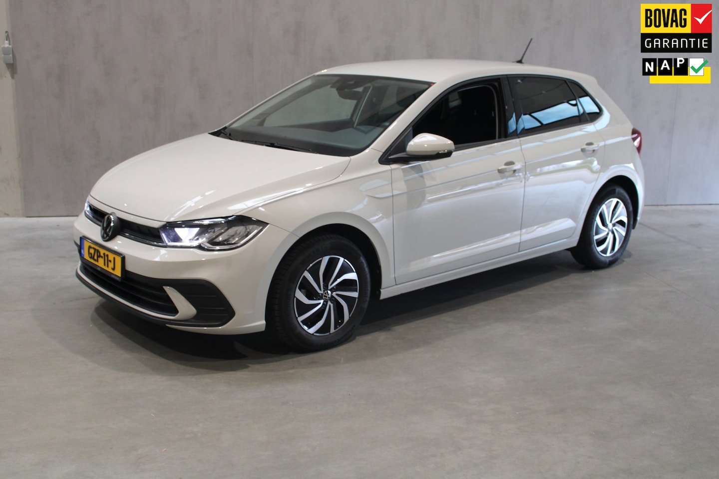 Volkswagen Polo - 1.0 TSI Life Edition Camera/Cruise/Carplay Prijs is Rijklaar - AutoWereld.nl