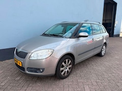 Skoda Fabia Combi - 1.4-16V Sprint - Trekhaak - APK 07-2027