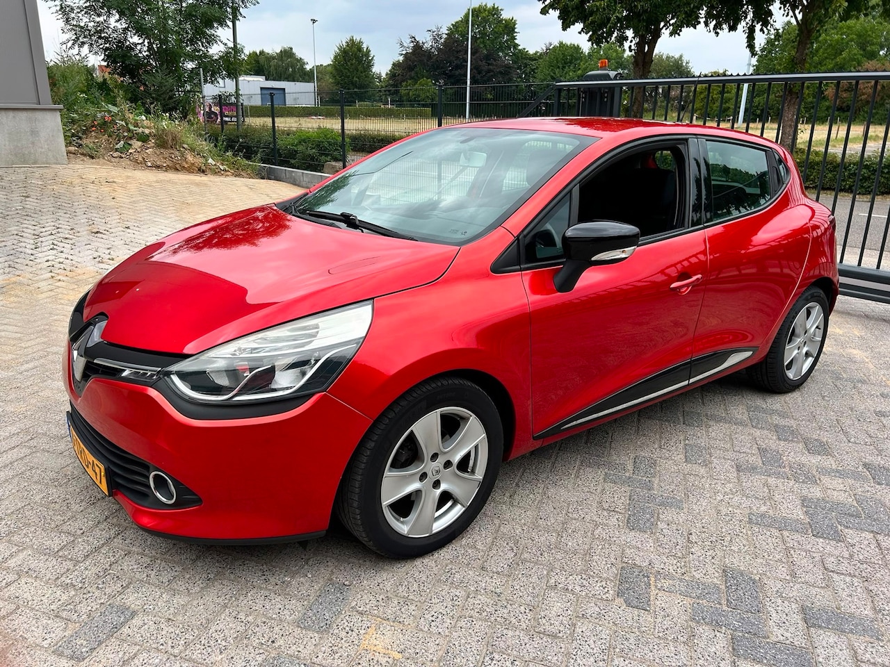 Renault Clio - 0.9 TCe Expression Navi CruiseC Trekhaak - AutoWereld.nl
