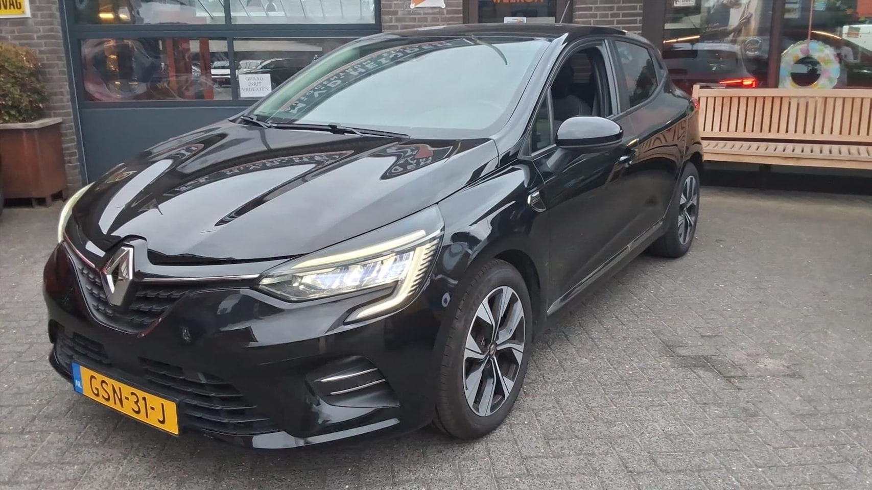 Renault Clio - 1.0 TCe Zen App-connect - AutoWereld.nl