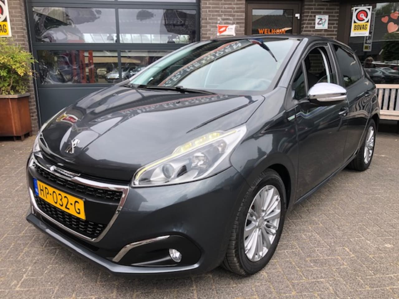 Peugeot 208 - 1.2 VTI Pure Tech Navigatie - AutoWereld.nl