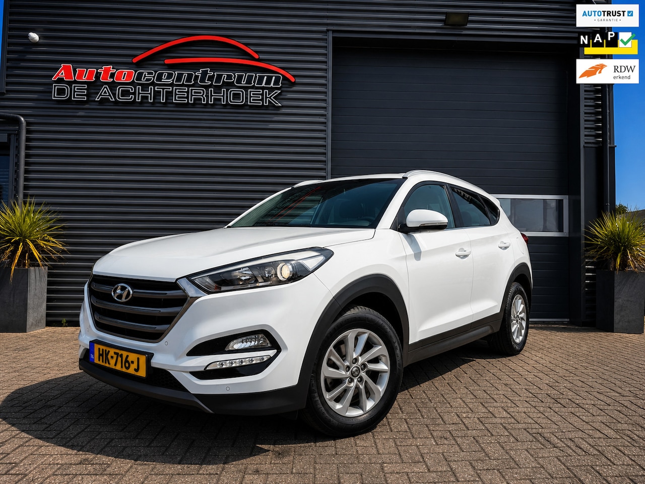 Hyundai Tucson - 1.6 GDi Comfort Navi | Camera | Trekhaak - AutoWereld.nl