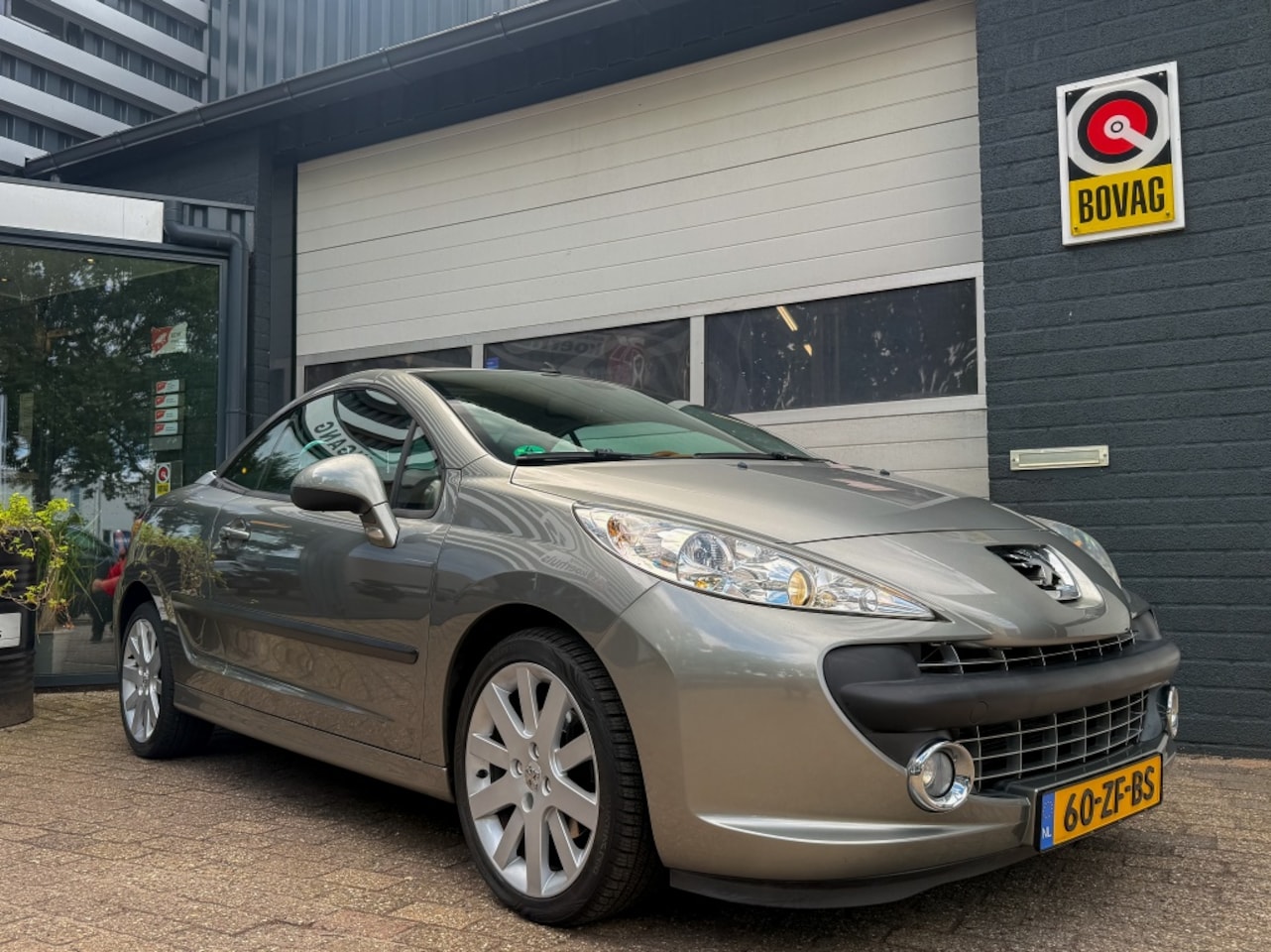 Peugeot 207 CC - 1.6 VTi Féline automaat - AutoWereld.nl