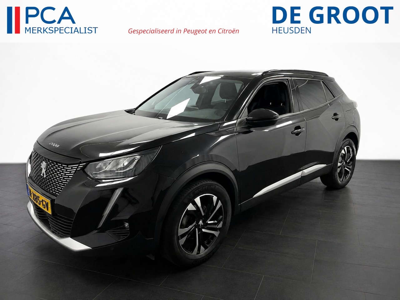 Peugeot 2008 - Allure Automaat 130pk Navi+Carplay | Trekhaak | Keyless - AutoWereld.nl