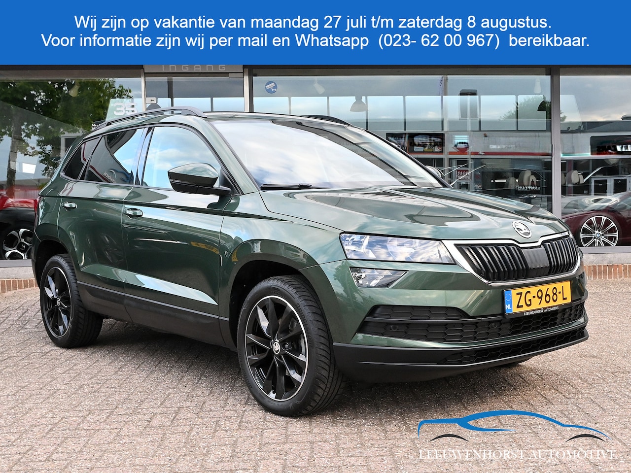 Skoda Karoq - 1.0 TSI Ambition AUTOMAAT, elek. a.klep, leer, standkachel, UNIEKE kleur - AutoWereld.nl