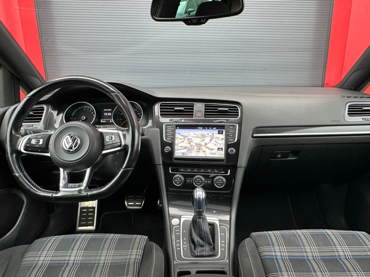 Volkswagen Golf - 1.4 TSI GTE NW Turbo , Pano , Keyless , ZGAN