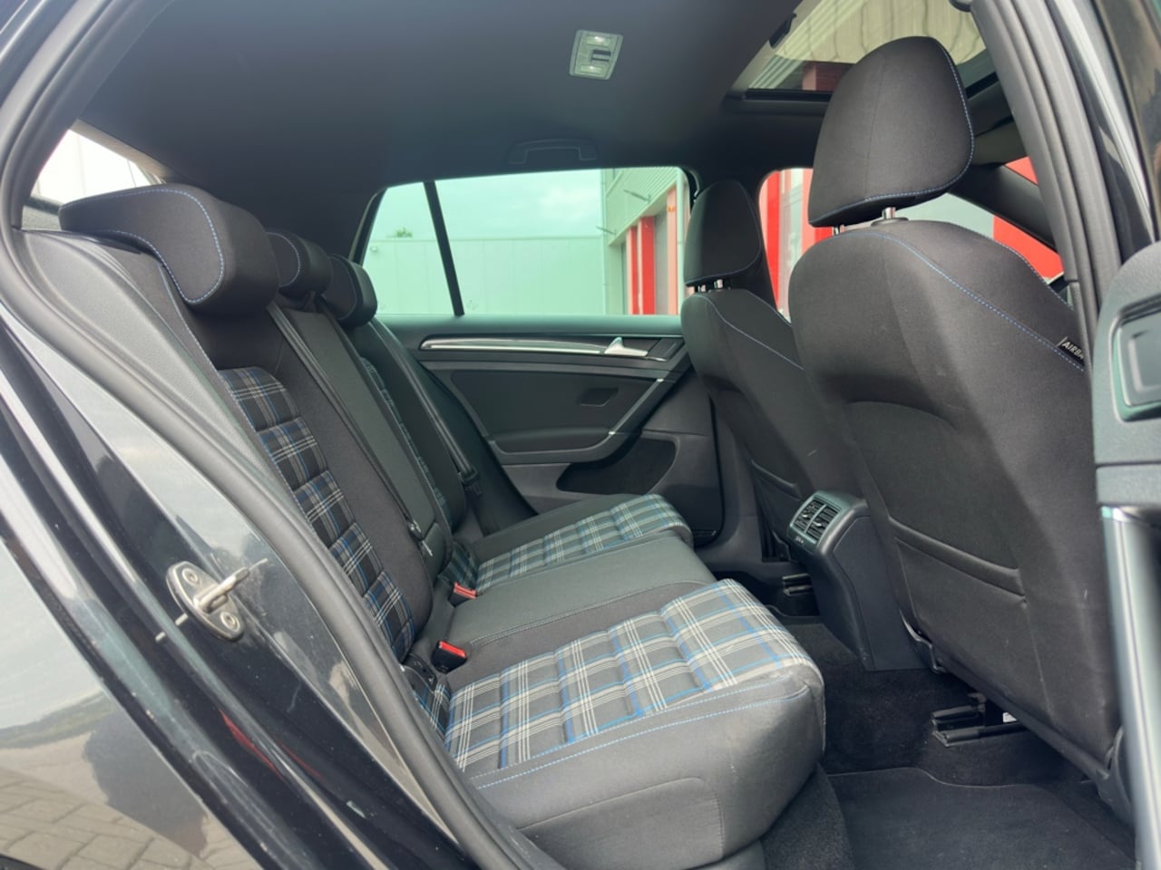 Volkswagen Golf - 1.4 TSI GTE NW Turbo , Pano , Keyless , ZGAN