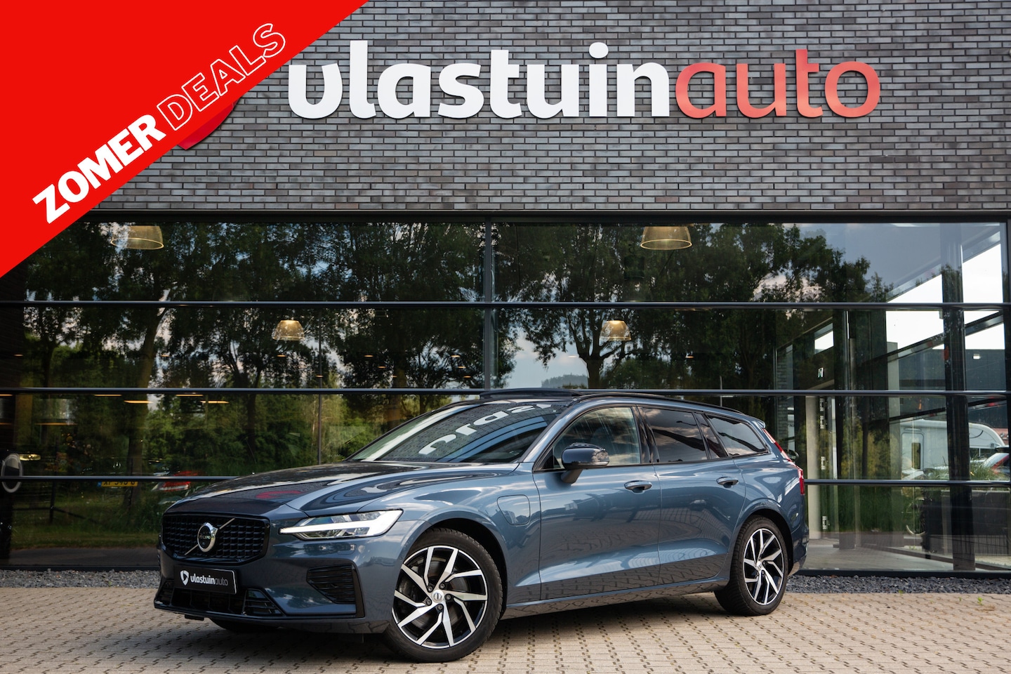 Volvo V60 - 2.0 T8 Plug-in hybrid AWD Ultimate Dark , Long Range, Bowers&Wilkins, Adap. cruise, Panora - AutoWereld.nl