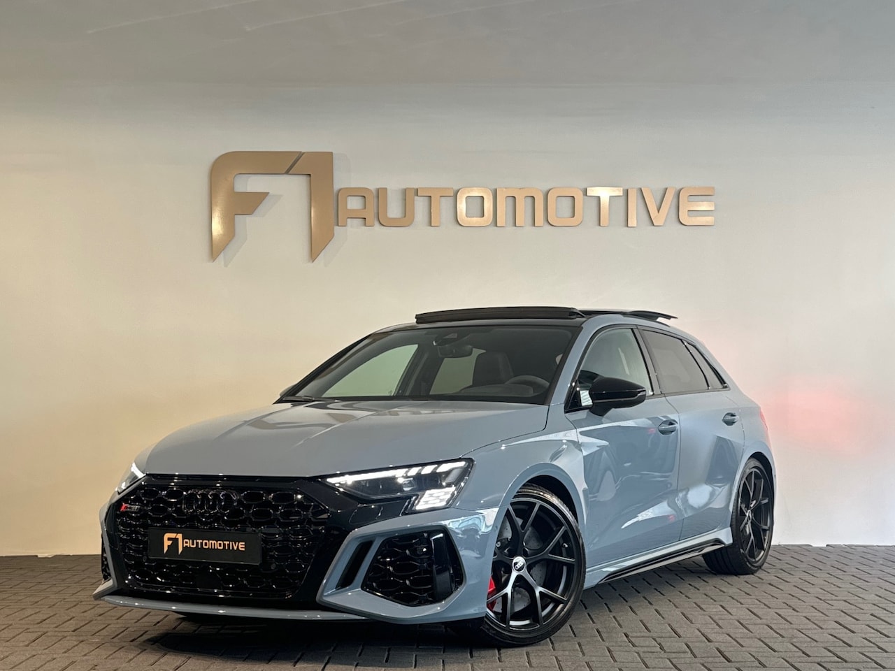 Audi RS3 - Sportback 2.5 TFSI quattro Pano|Ceramic|HuD|B&O|VOL - AutoWereld.nl