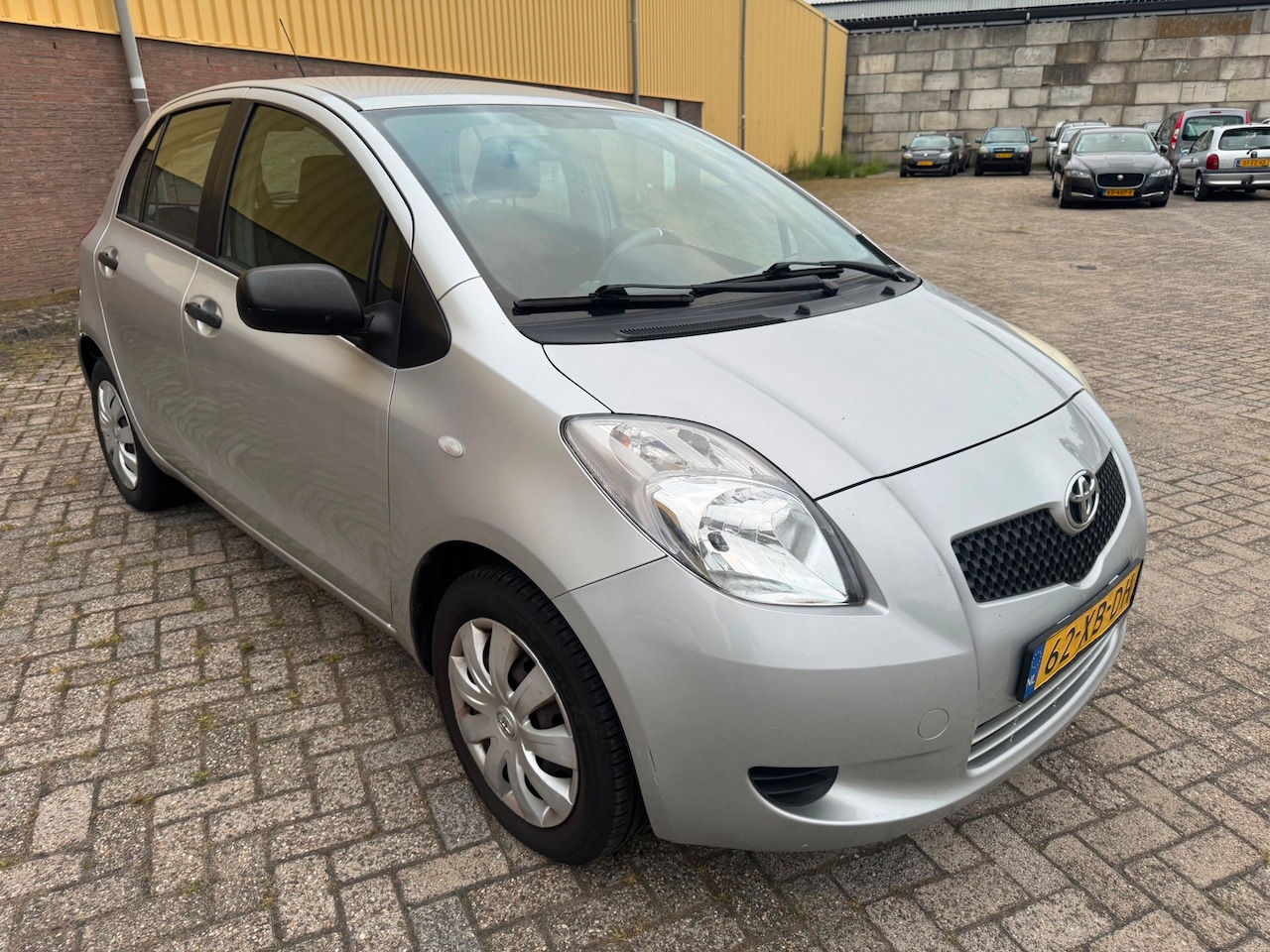 Toyota Yaris - 1.0 VVTi + Airco, 5 Deurs - AutoWereld.nl