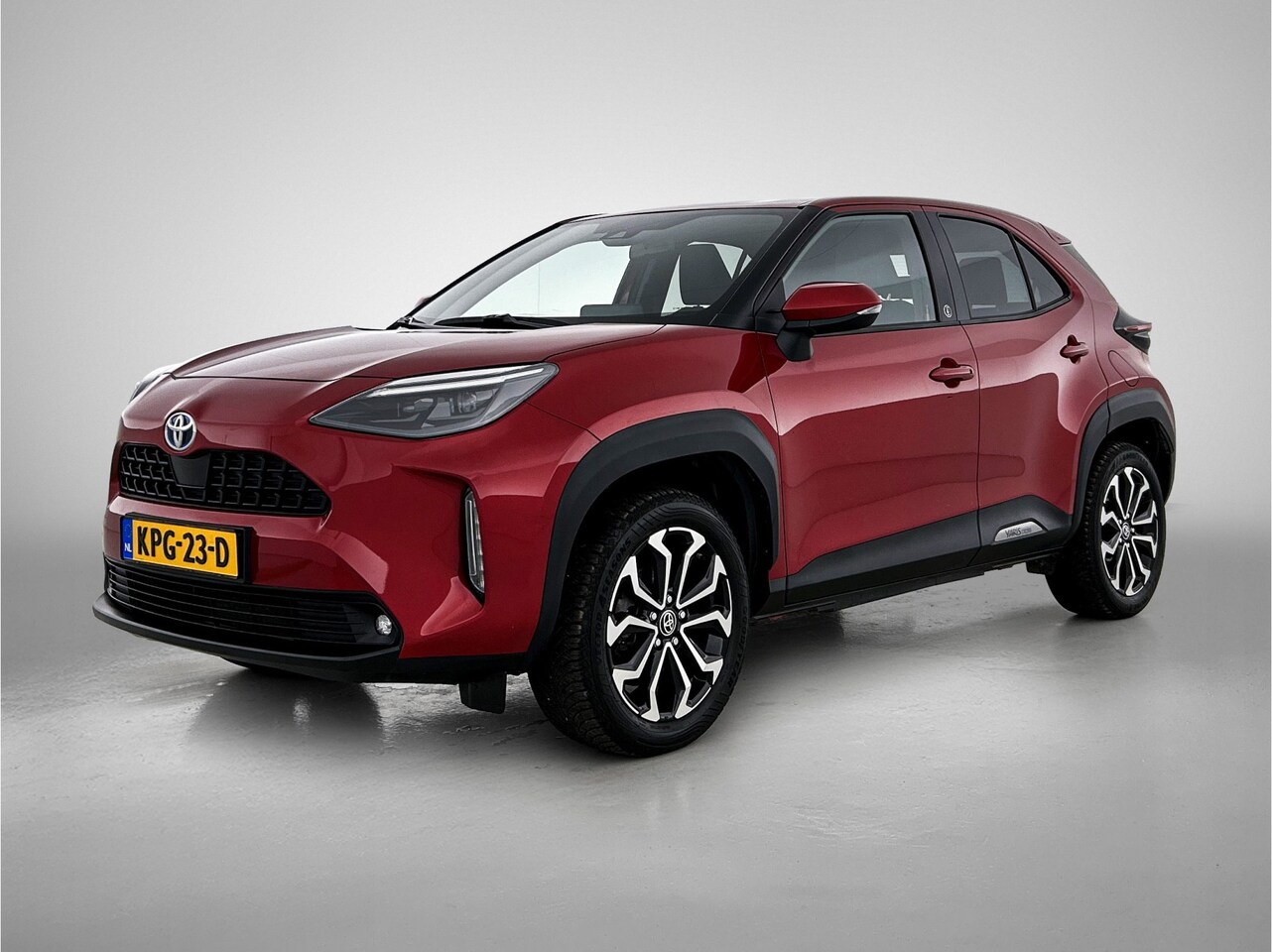 Toyota Yaris Cross - 1.5 Hybrid First Edition | BTW voertuig | Stoel+stuurverwarming | Trekhaak afneembaar | Ap - AutoWereld.nl